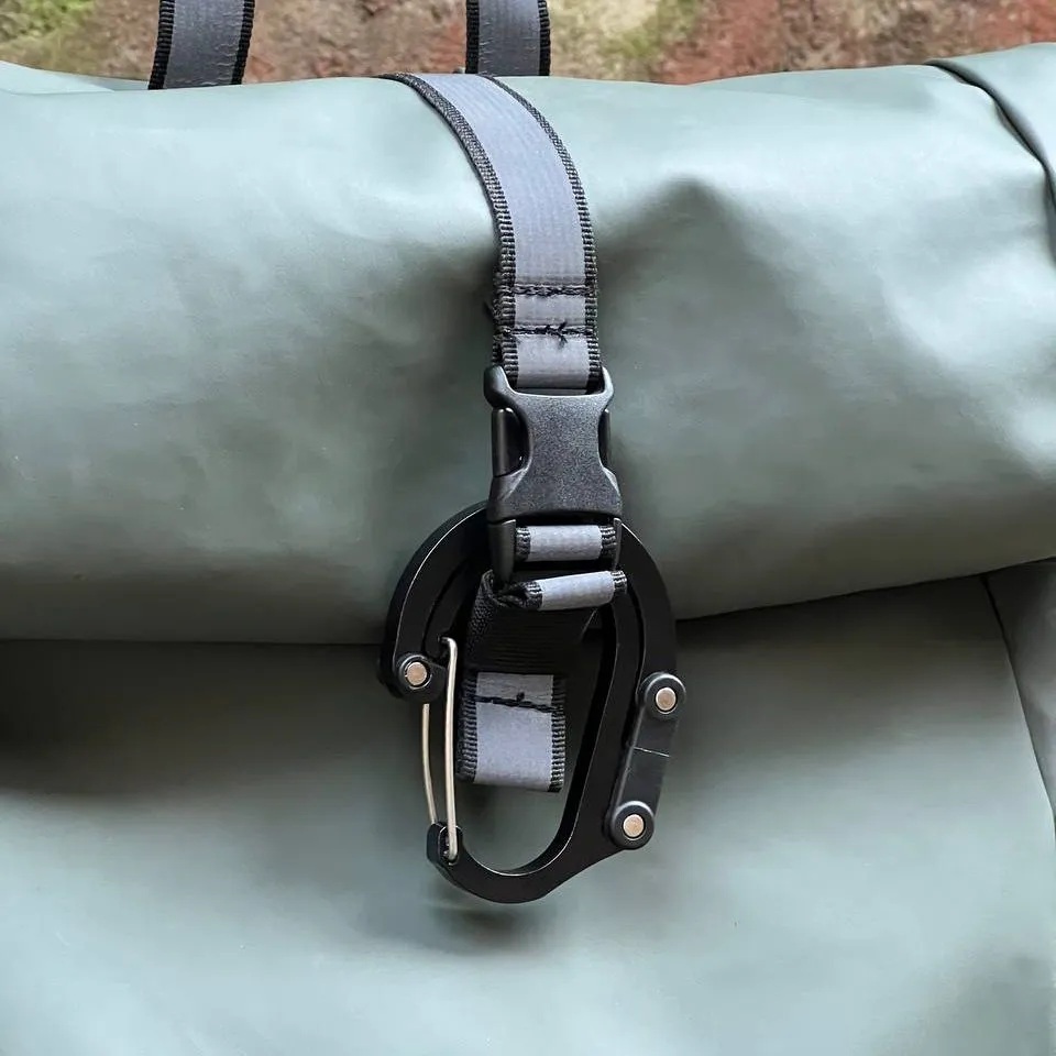 Clip de engranaje híbrido para - Carabiner Locking D reseña y precio